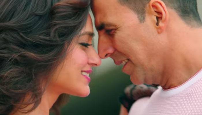 Akshay Kumar’s ‘Rustom’: Atif Aslam weaves melodious magic with romantic track ‘Tere Sang Yaara’ 