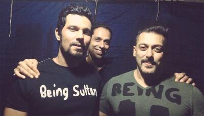 Randeep Hooda is loving the response 'Sultan' is basking in, shares pic with Salman Khan!