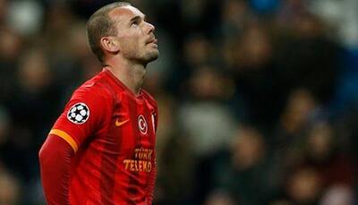 How on earth: Galatasaray fined Wesley Sneijder 2.3m EUR for too many yellow cards