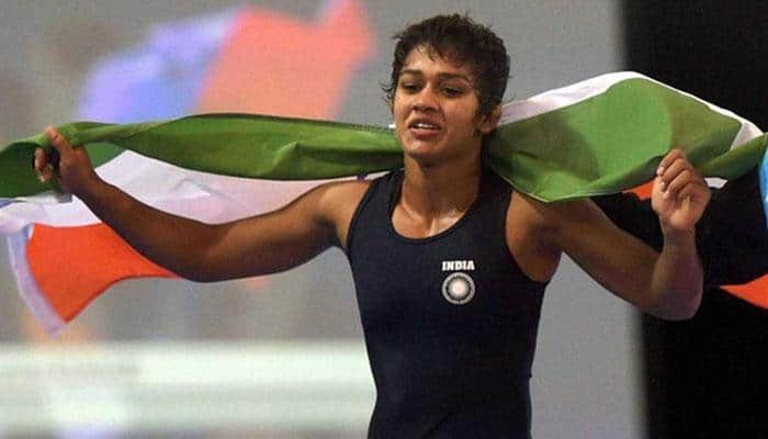 Amir Khan writes to Rio-bound 'daughter' Babita Kumari, 'niece' Vinesh Phogat