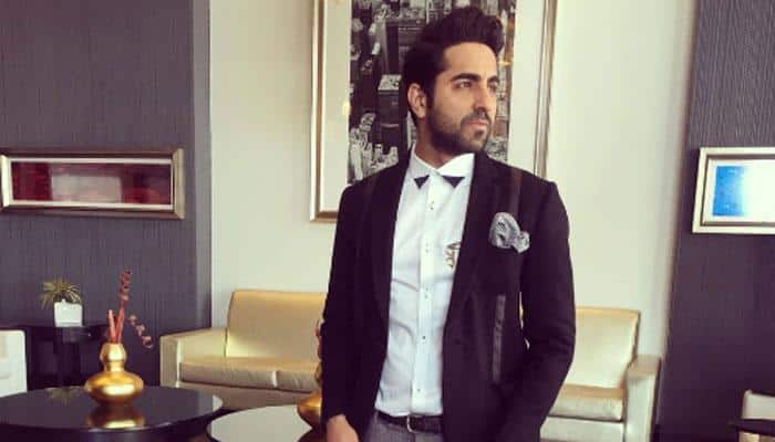 Ayushmann Khurrana rocks Toronto city with his cool band! Watch videos