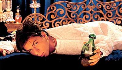 Shah Rukh Khan recalls 'Devdas' days, shares adorable throwback picture!