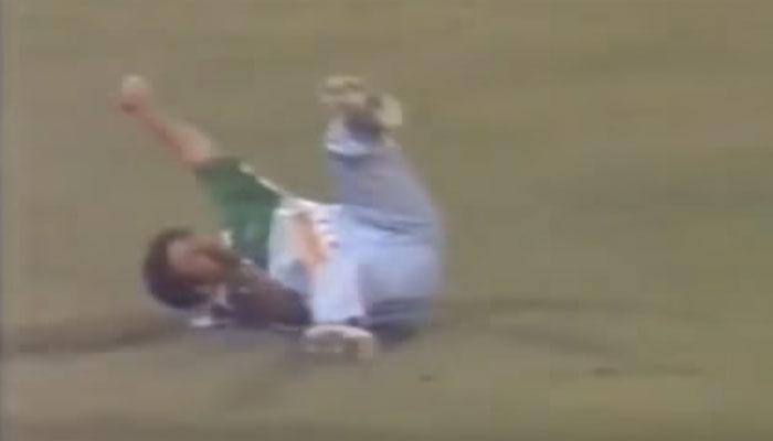 VIDEO: UNBELIEVABLE! Watch Sachin Tendulkar&#039;s MIND-BLOWING catch vs Pakistan