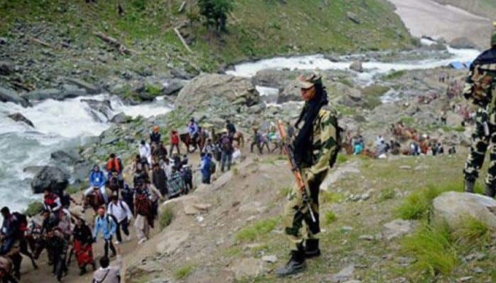 Pilgrims leave for Amarnath Yatra in Kashmir