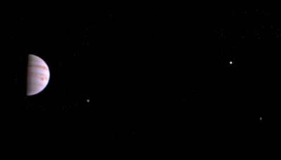 NASA's Juno probe sends first view of Jupiter from orbit – See pic!
