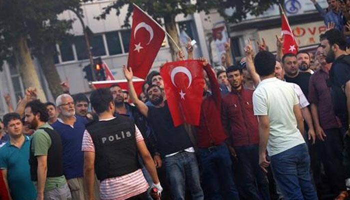 Coup attempt: 1,563 military officers arrested across Turkey