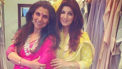 Oh so lovely! Twinkle Khanna poses with 'queen of cool', dear mumma Dimple Kapadia—View pic