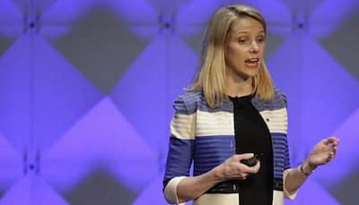 Yahoo sees $440 million loss, 'progress' on strategic review