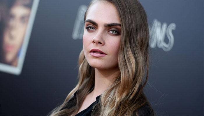 Cara Delevingne sparks off engagement rumours on Jimmy Kimmel's show