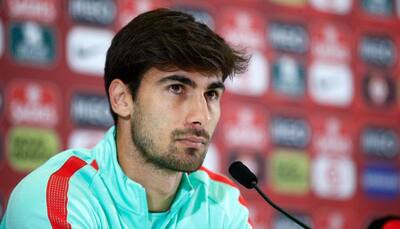 Barcelona snap-up midfielder Andre Gomes from La Liga rivals Valencia for USD 55 million