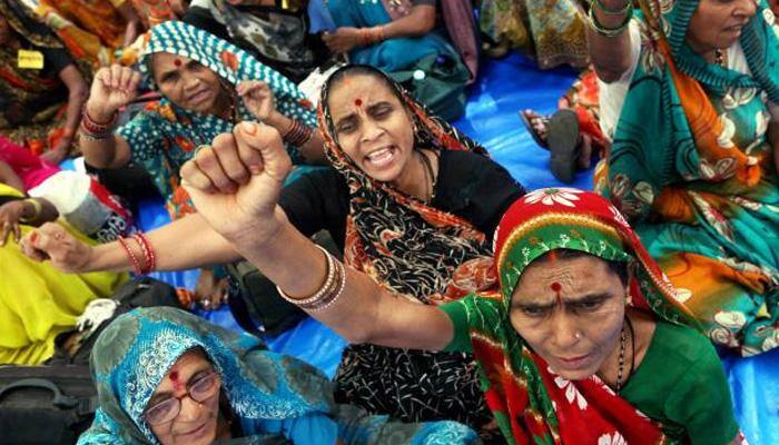 Agitation by Sardar Sarovar oustees continues in Gujarat