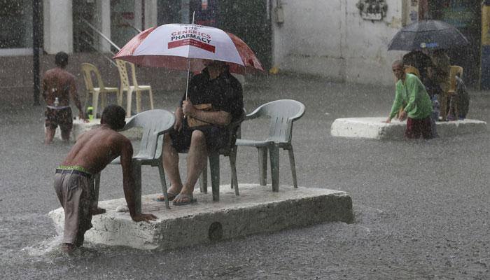 225 killed or missing in China torrential rains; 2.5 lakh people trapped