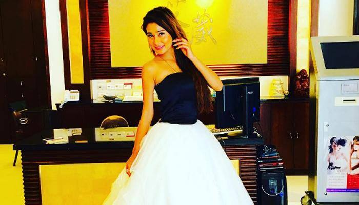 Indian TV actress Sara Khan gears up for a show in Pakistan!