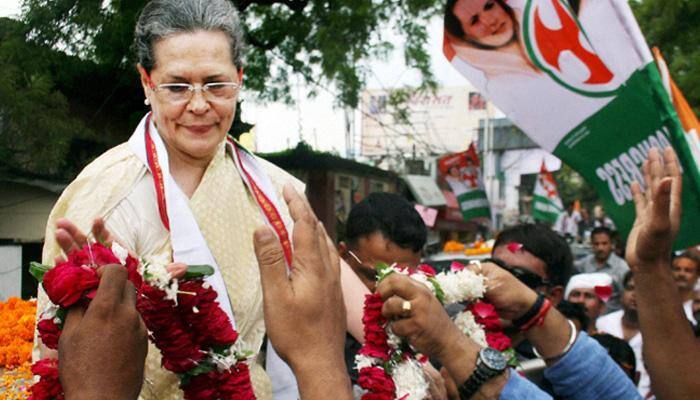 Sonia Gandhi flies back to Delhi after calling off her roadshow in Varanasi mid-way – Here's why