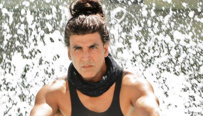 Akshay Kumar is proud of playing a 'gay' in 'Dishoom', says happy with incredible response!