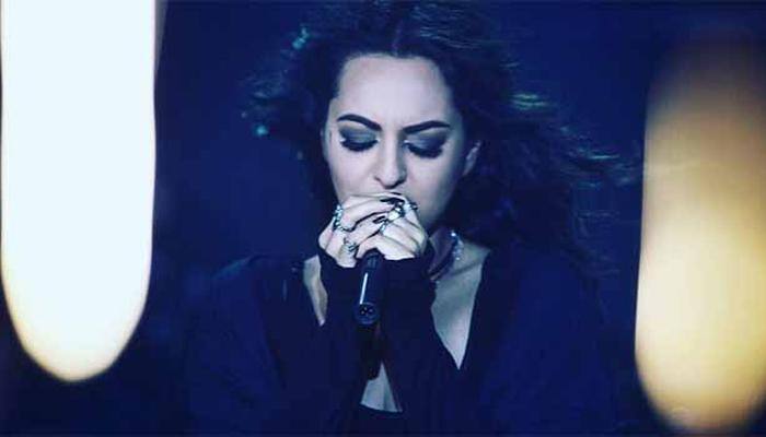 Want to meet Sonakshi Sinha? Dubsmash 'Rajj Rajj Ke' and send in videos