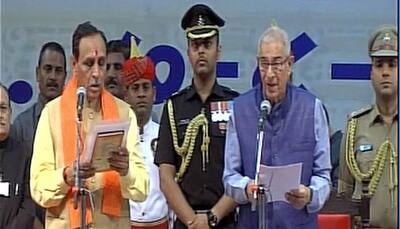Vijay Rupani takes oath as Gujarat Chief Minister, Nitin Patel sworn in as Dy CM