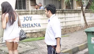 This girl asked unknown boys on Delhi streets to be friends with her - WATCH what happened next