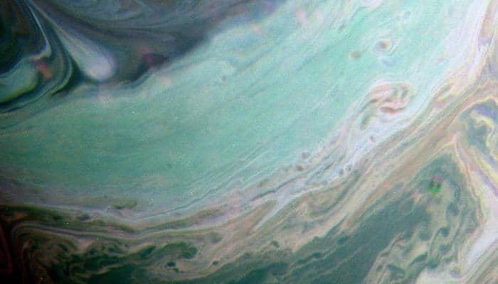 This false-color view of Saturn&#039;s clouds from Cassini is absolutely fabulous! (See pic)