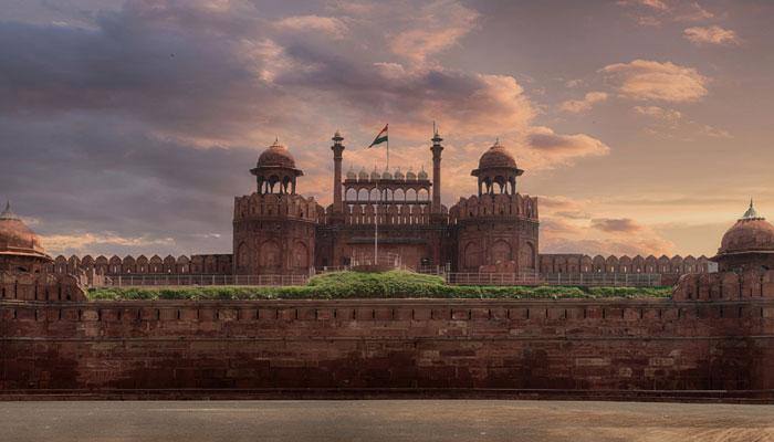 Reasons to visit Delhi's iconic Red Fort! 