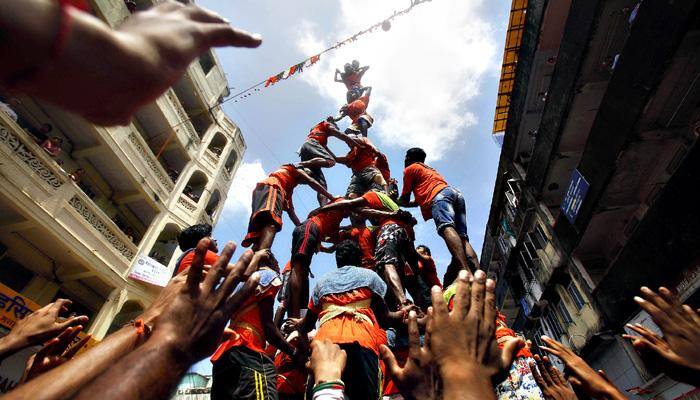 Dahi Handi: SC upholds Bombay HC directive, human pyramids to not exceed 20 feet 