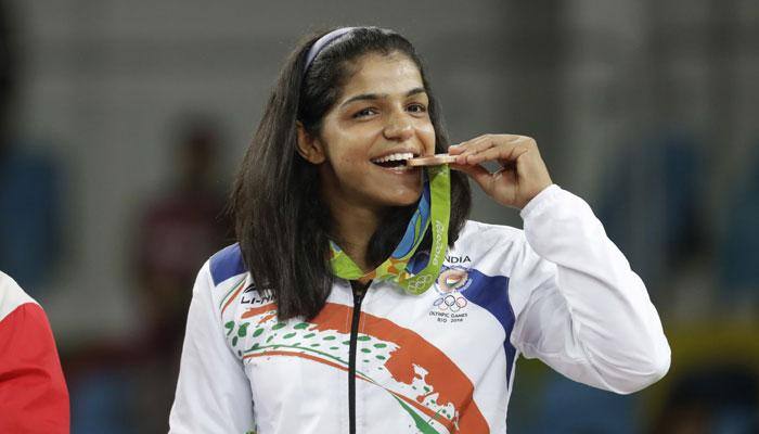 Rio Olympics: Wrestler Sakshi Malik clinches bronze to open India's medal account