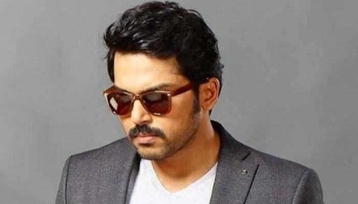 Karthi rocks tyrant look in 'Kaashmora' poster