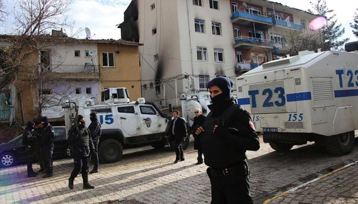 Turkey raids businesses with alleged links to Gulen: Media