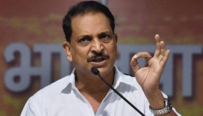 BJP leader Rajiv Pratap Rudy's car meets with an accident 