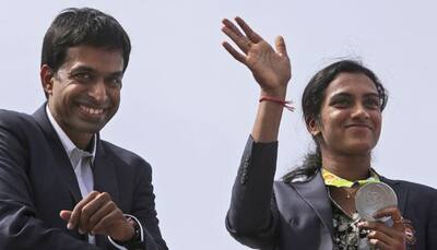 Grand welcome back home: PV Sindhu, Pullela Gopichand thank Telangana government for wonderful reception