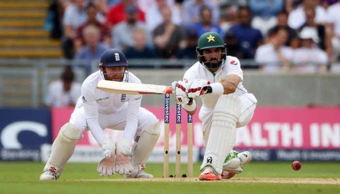Javed Miandad asks Misbah-ul-Haq to call off retirement plans to ensure Pakistan's future success