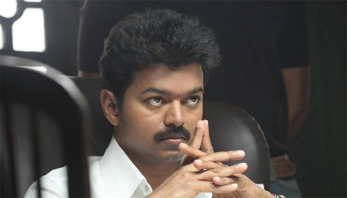 Tamil actor Vijay&#039;s father undergoes surgery after fall