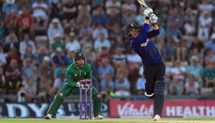 1st ODI: Azhar Ali&#039;s 82 goes in vain as Jason Roy guides England to 44-run win over Pakistan