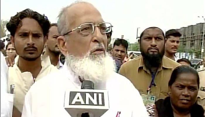 Islam doesn&#039;t allow women to visit graves, Haji Ali Dargah is one of them: Chairman