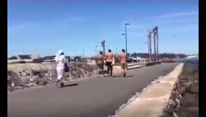 OMG! Hilarious bomb scare prank – Must Watch