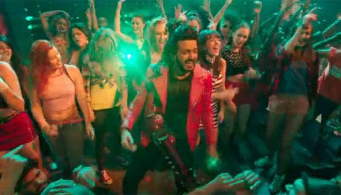 Song alert! Riteish Deshmukh plays &#039;Banjo&#039; to the tunes of &#039;Rada&#039; out now!