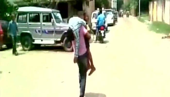 12-year-old boy dies on father's shoulder after being denied medical help in Kanpur​