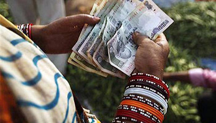 Govt raises minimum wage, announces bonus to avert September 2 strike