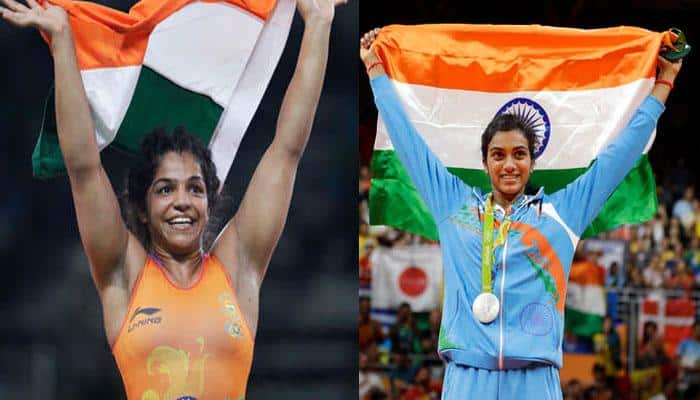 PV Sindhu, Sakshi Malik felicitated by Delhi government for medal-winning performances at Rio Olympics