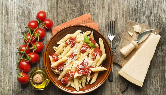 Penne and Vegetables in Makhni Sauce recipe: Watch how chef Sanjeev Kapoor makes this yummy dish!