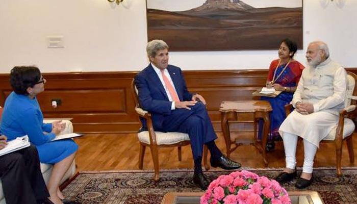 After John Kerry makes "boat" joke, PM Narendra Modi tells US leader: 'Looks like rains have warmly welcomed you'