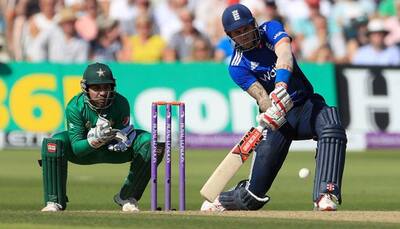 LIVE SCORE: England vs Pakistan, 4th ODI at Headingley, Leeds