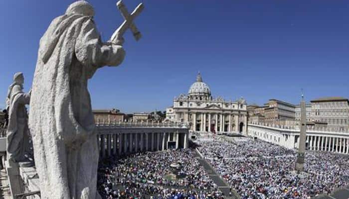 Pope Francis hails Mother Teresa as 'personification of maternal love', declares her saint after canonisation ceremony