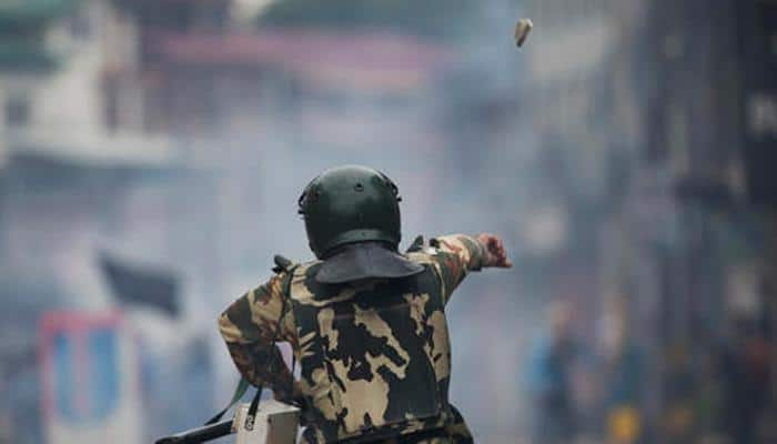 Kashmir Valley remains shut for 58th day, heavy security deployed in Srinagar