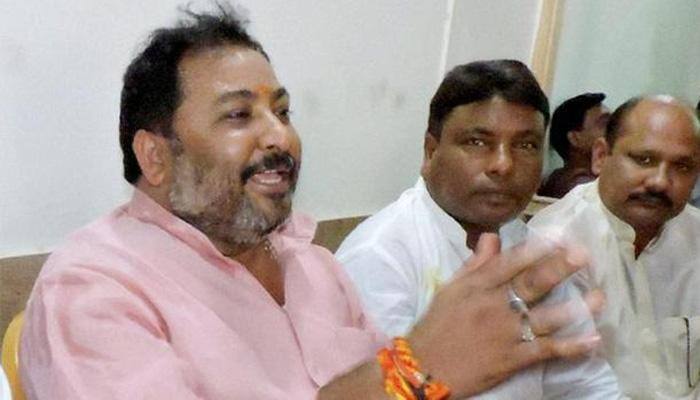 After prostitute slur, expelled BJP leader Dayashankar Singh likens Mayawati to dog