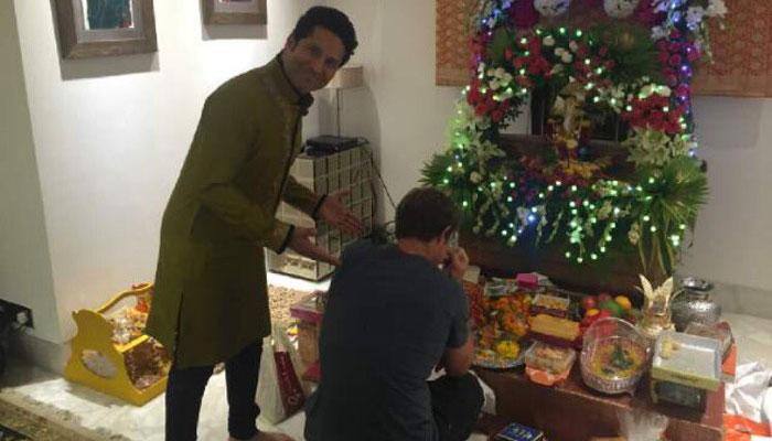PHOTO: Guess who? 'Mystery' guest drops by at Sachin Tendulkar's house on Ganesh Chaturthi