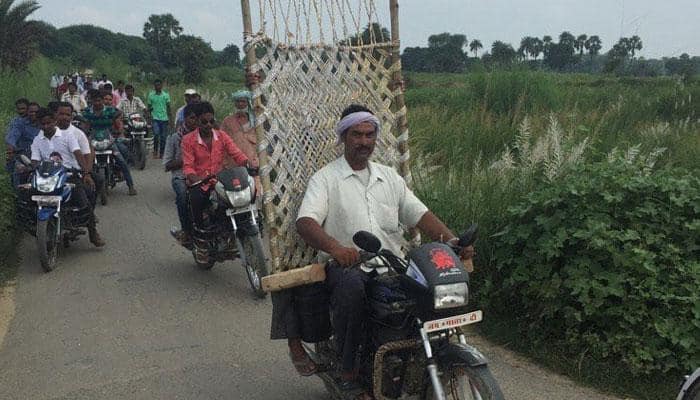 Embarrassment for Congress - chaos after Rahul Gandhi's 'Khaat Sabha', locals flee with cots  