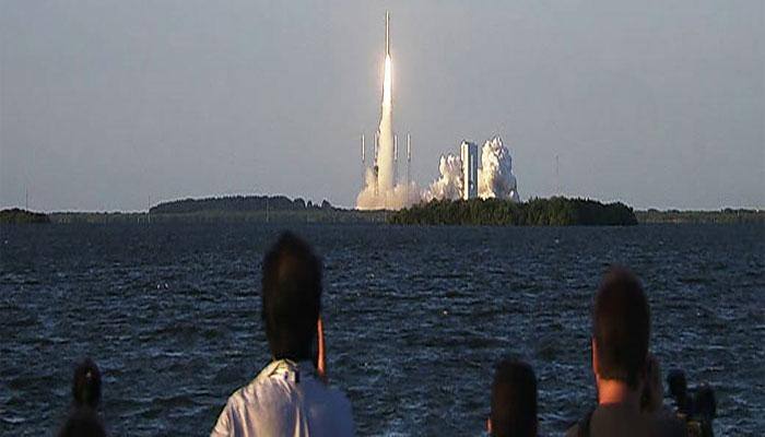 NASA spacecraft blasts off to collect asteroid dust