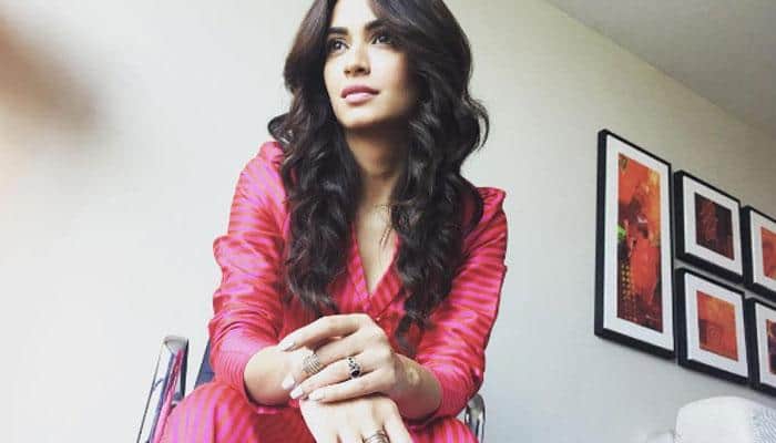 Here’s what Kriti Kharbanda felt while shooting kissing scenes in Emraan Hashmi’s ‘Raaz Reboot’