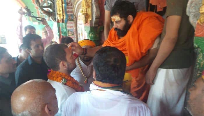 Rahul Gandhi in Ayodhya, stays away from Ramjanmbhoomi-Babri Masjid site